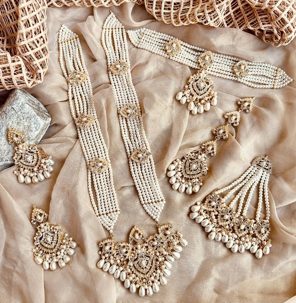 Pearl Aura Gold Plated Bridal Jewellery Set