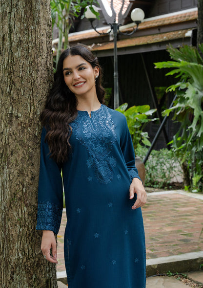 Bin Tayyab Winter Embroidered Khaddar Salwar Kameez Online in KSA Riyadh Saudi Arabia Oman Bahrain Qatar