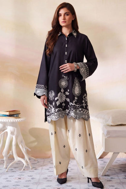 Black Embroidered Dhanak Kurta Set Online in Dubai UAE Abudhabi Ajman Sharjah