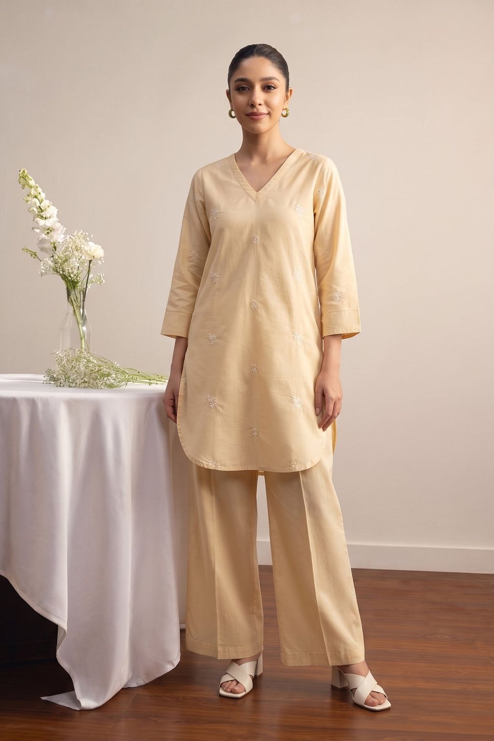 Light Yellow Embroidered Lawn Kurta Set Online in Dubai UAE Abudhabi Ajman Sharjah