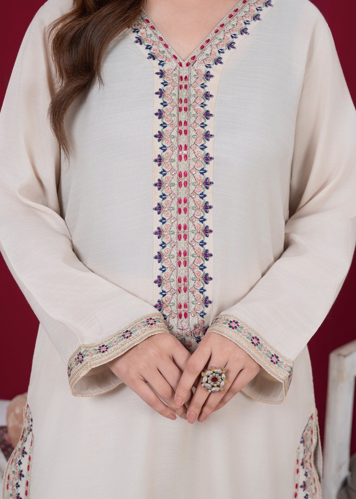 Off-White Embroidered Raw Silk Salwar Kameez Online in KSA Riyadh Saudi Arabia Oman Bahrain Qatar