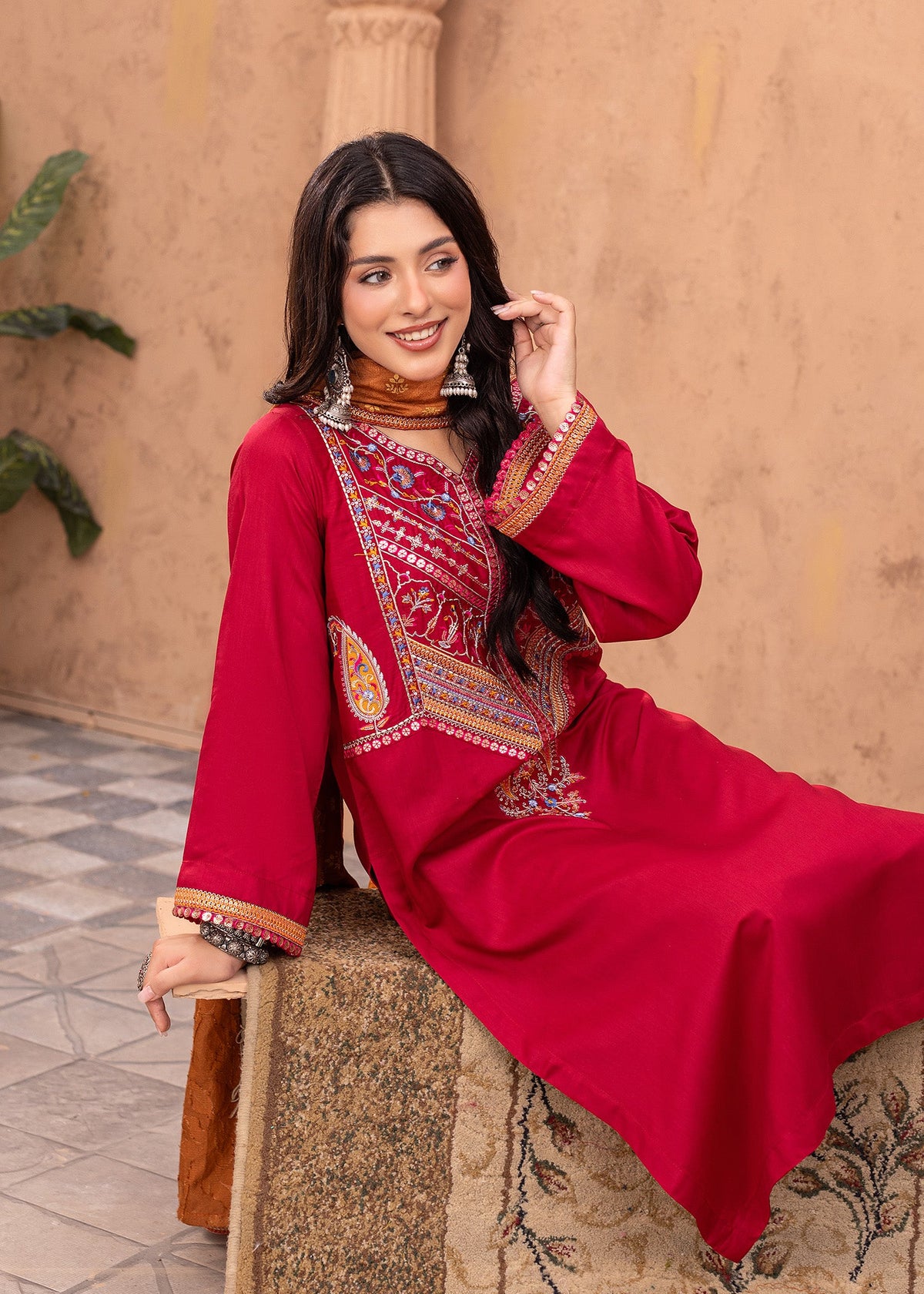 Pink Embroidered Viscose Latest Pakistani Suits Online in KSA Riyadh Saudi Arabia Oman Bahrain Qatar