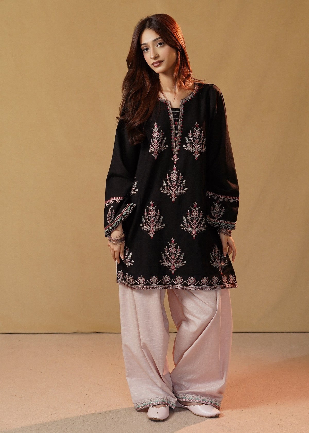 Scalloped Lotus Border Black Slub Khaddar Online in UK USA Canada