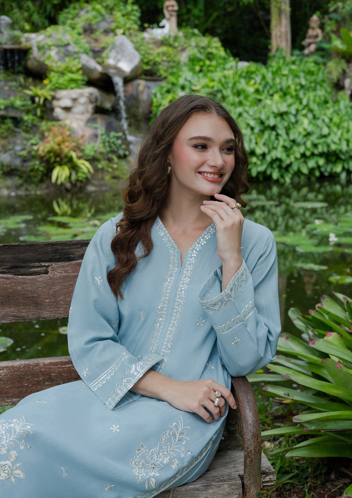 Pakistani Designer Sky Khaddar Kurta Set Online in KSA Riyadh Saudi Arabia Oman Bahrain Qatar