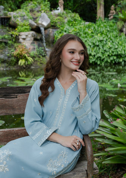 Pakistani Designer Sky Khaddar Kurta Set Online in KSA Riyadh Saudi Arabia Oman Bahrain Qatar