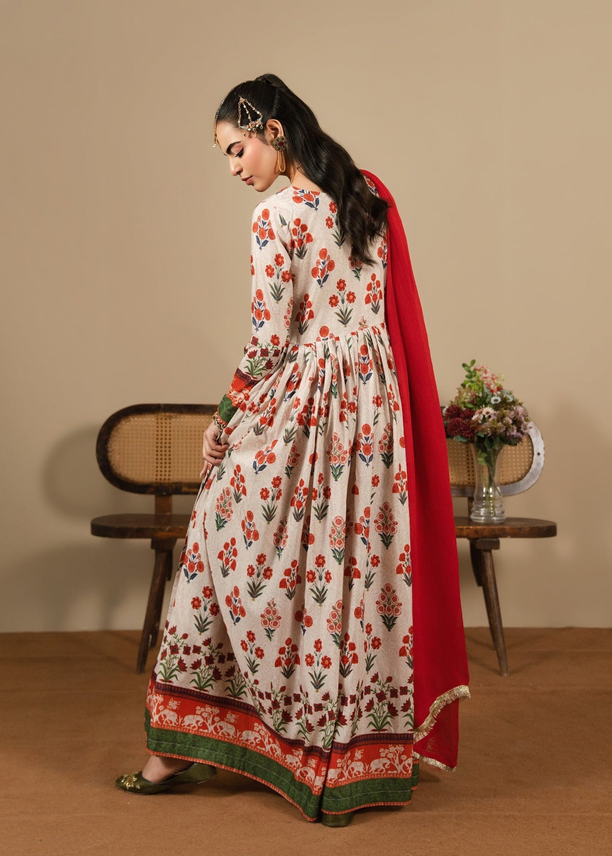 Ivory Viscose Raw Silk Pishwas Pakistani Designer Suits Online in Dubai UAE Abudhabi Ajman Sharjah