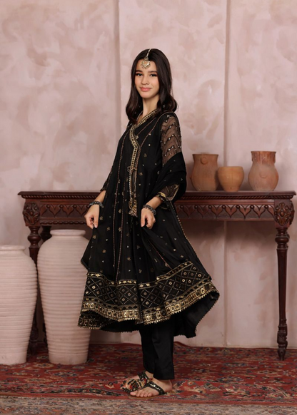 Kids Black Chiffon Embroidered Salwar Kameez Online in KSA Riyadh Saudi Arabia Oman Bahrain Qatar