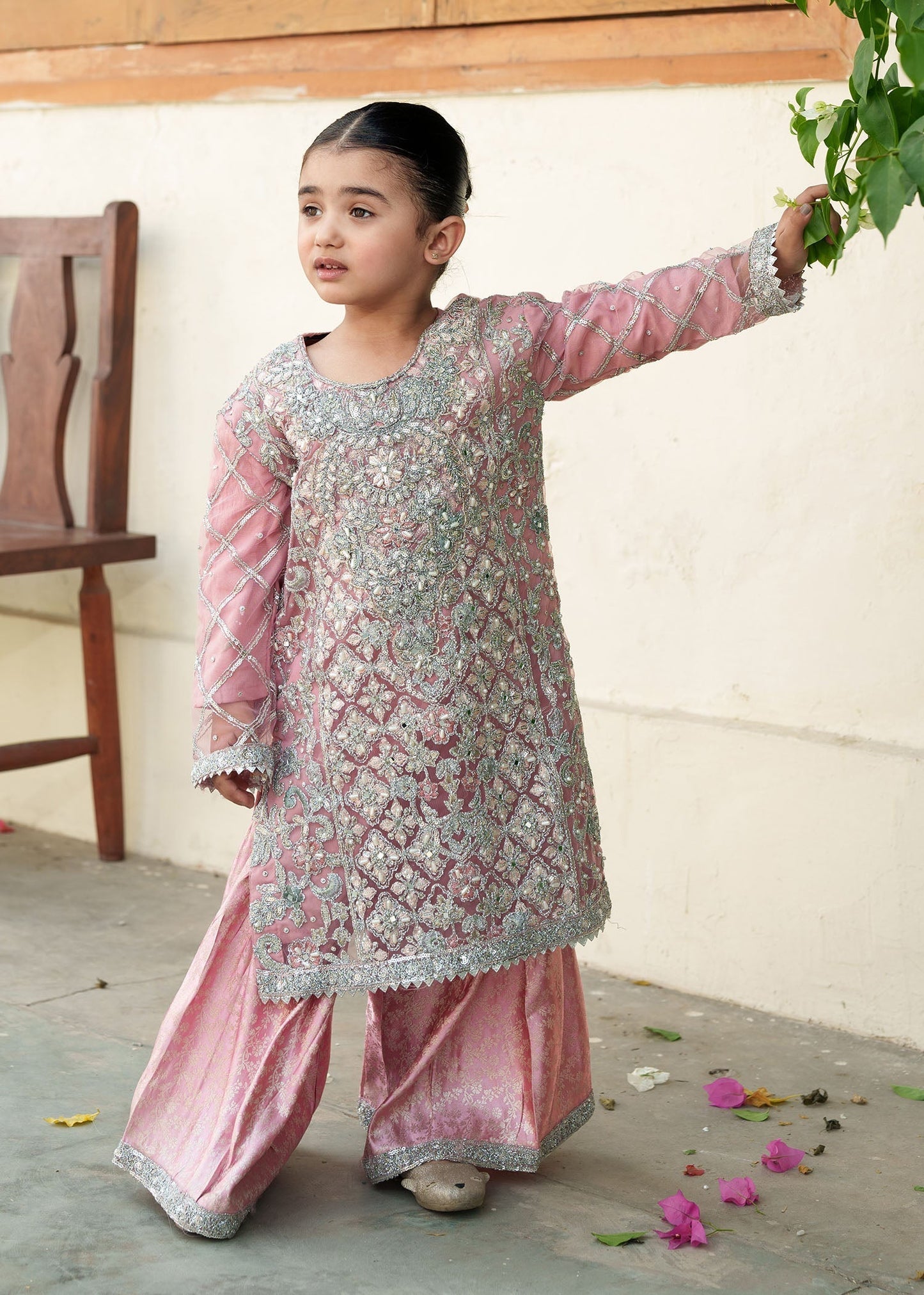 Kids Pink Chiffon Salwar Kameez Online in KSA Riyadh Saudi Arabia Oman Bahrain Qatar