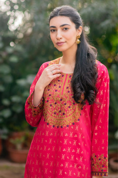 Poppy Embroidered Kurta with Straight Pants