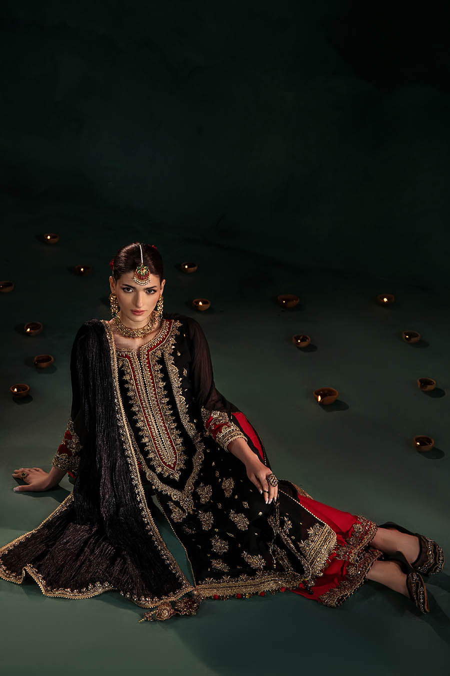 Ladies Black Crinkle Chiffon Embroidered Partywear Suit Online in KSA Riyadh Saudi Arabia Oman Bahrain Qatar