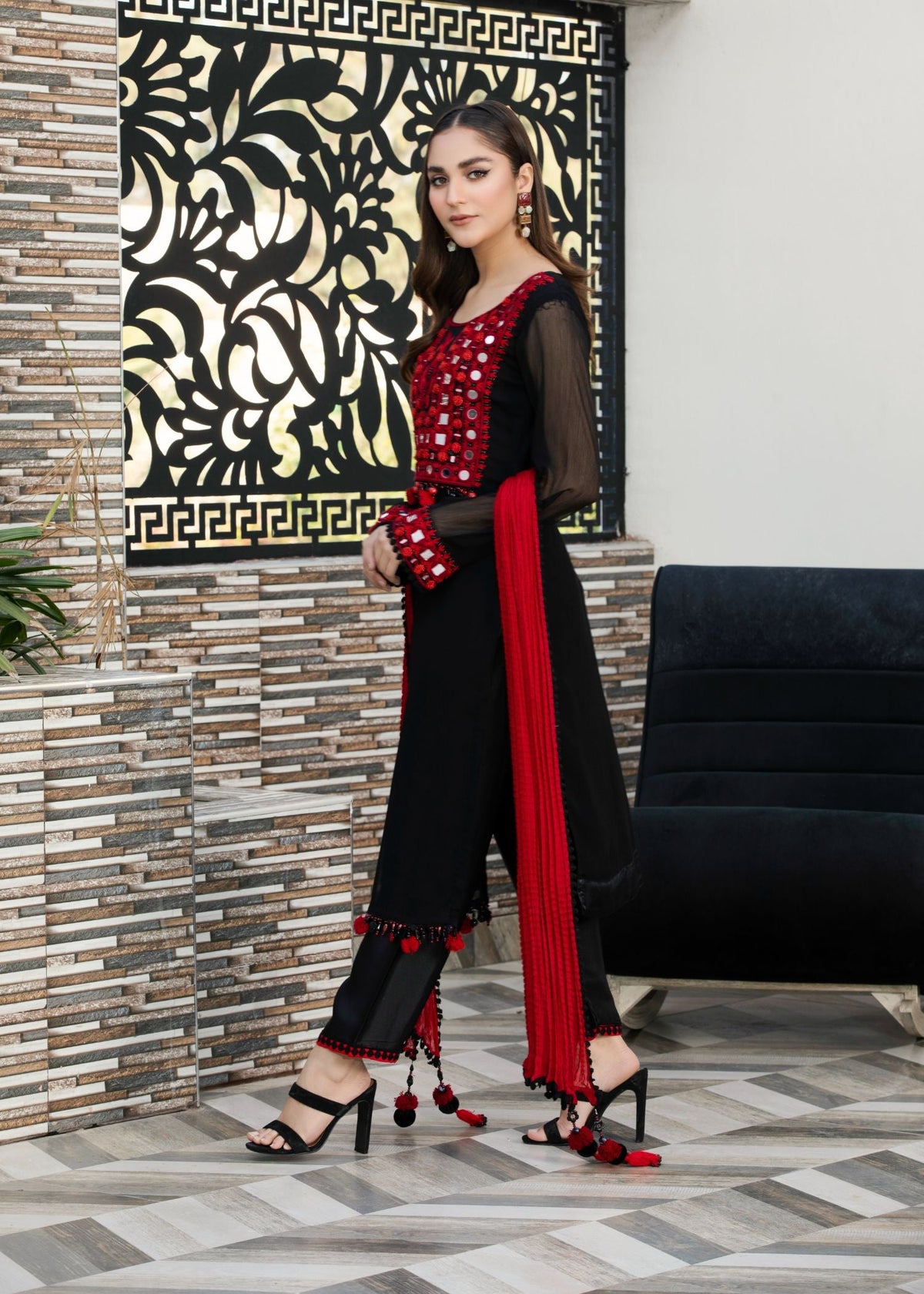 Ladies Black Crinkle Salwar Kameez with Adda Work Online in KSA Riyadh Saudi Arabia Oman Bahrain Qatar