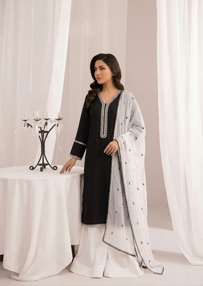 Ladies Black Embroidered Lawn Salwar Kameez Online in UK USA Canada