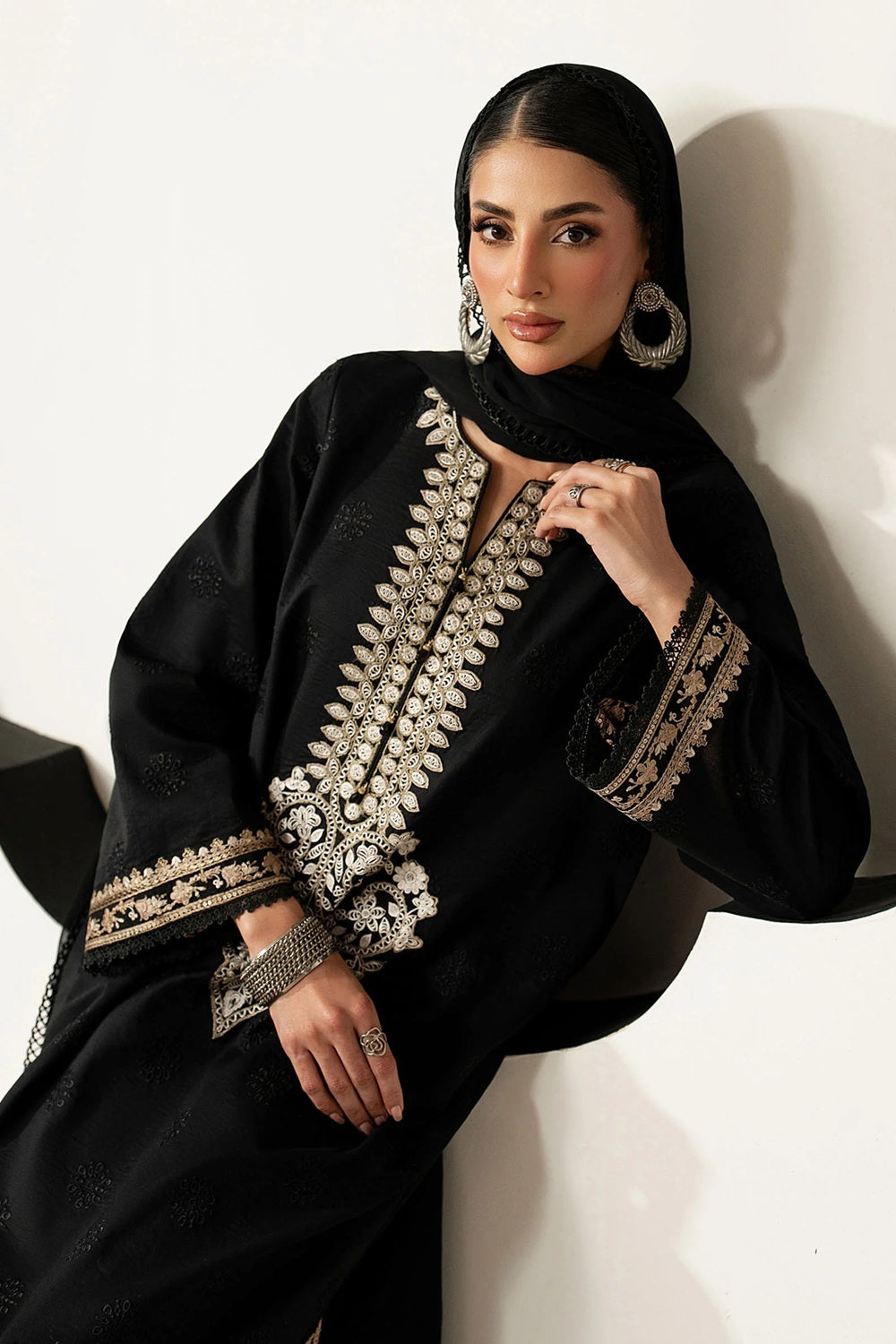 Ladies Black Embroidered Lawn Shalwar Kameez Online in UK USA Canada
