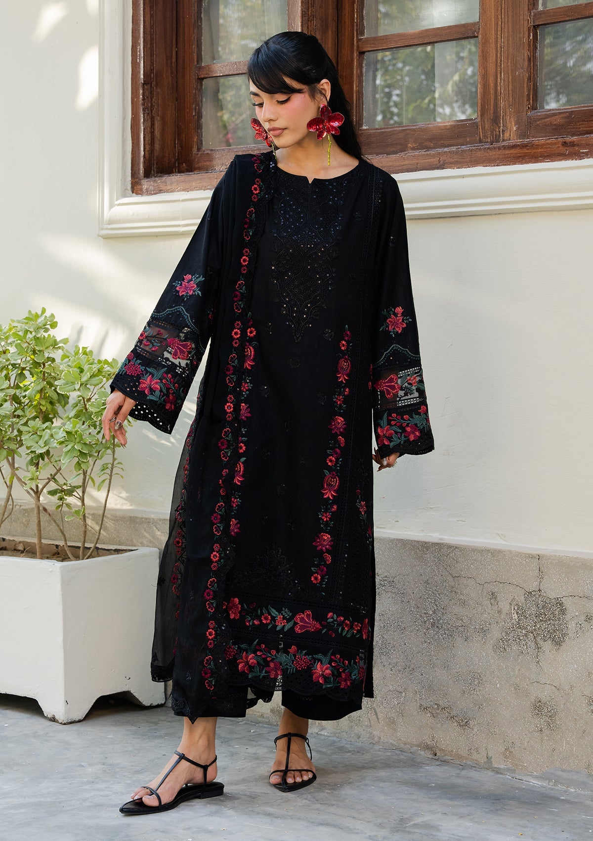 Ladies Black Embroidered Shalwar Kameez Online in UK USA Canada