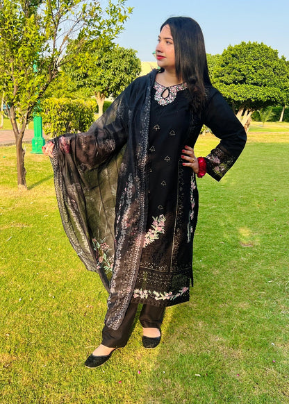 Ladies Black Embroidered Shalwar Kameez Online in UK USA Canada
