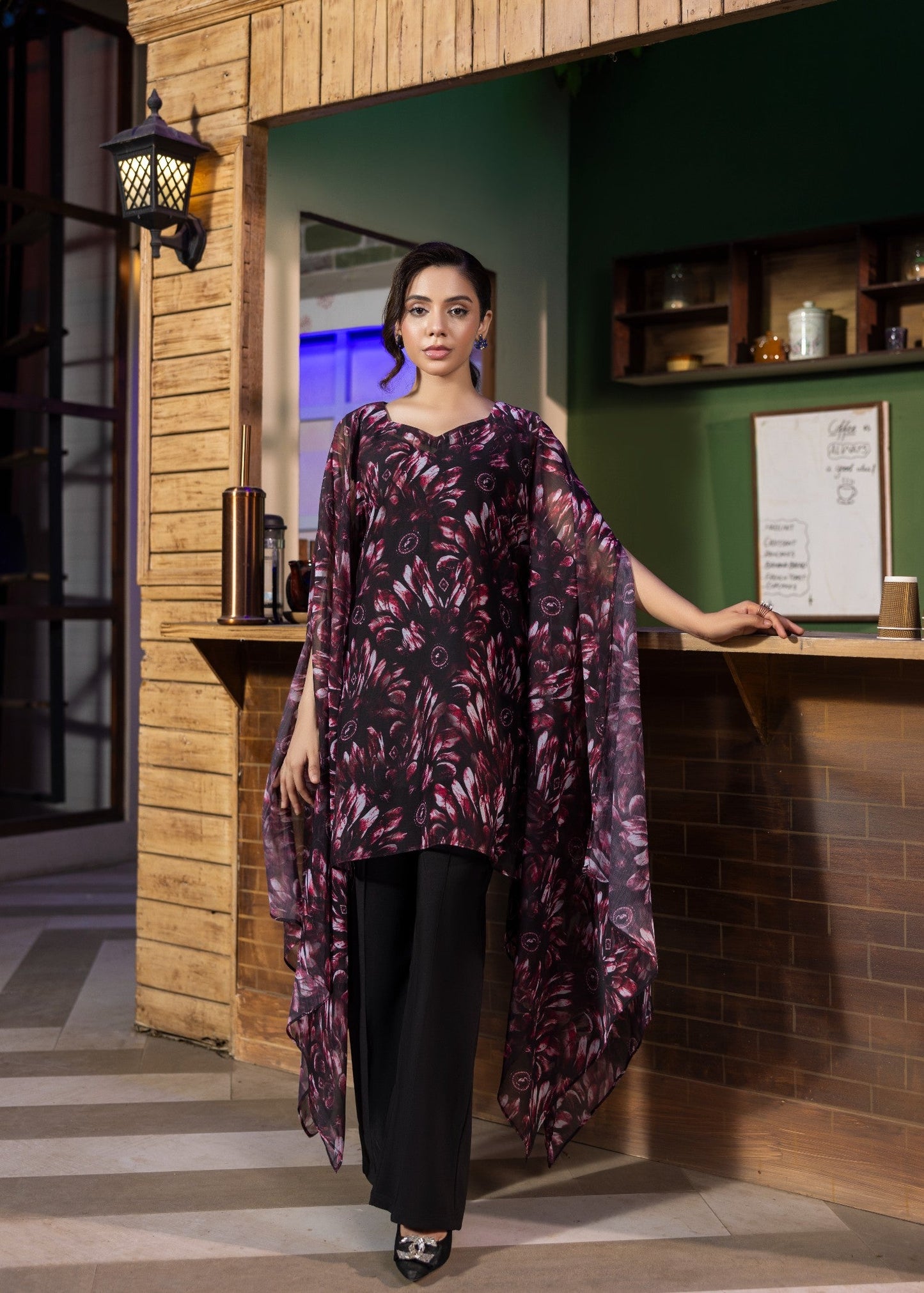 Ladies Black Magenta Chiffon Salwar Kameez Online in KSA Riyadh Saudi Arabia Oman Bahrain Qatar