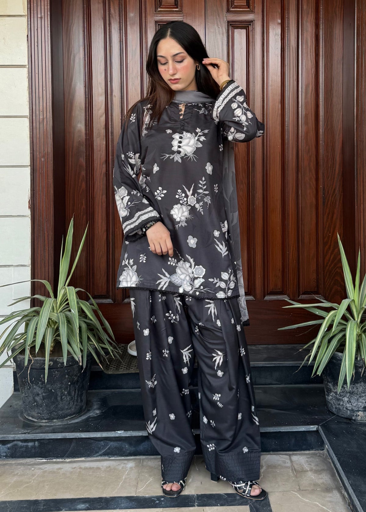 Ladies Black Printed Shalwar Kameez with Farshi Style Online in UK USA Canada