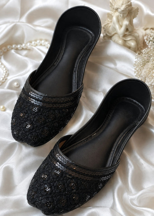 Ladies Black Velvet Ethnic Shoes Online in KSA Riyadh Saudi Arabia Oman Bahrain Qatar