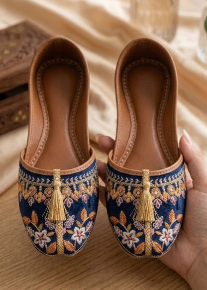Ladies Blue Velvet Mojari Online in UK USA Canada
