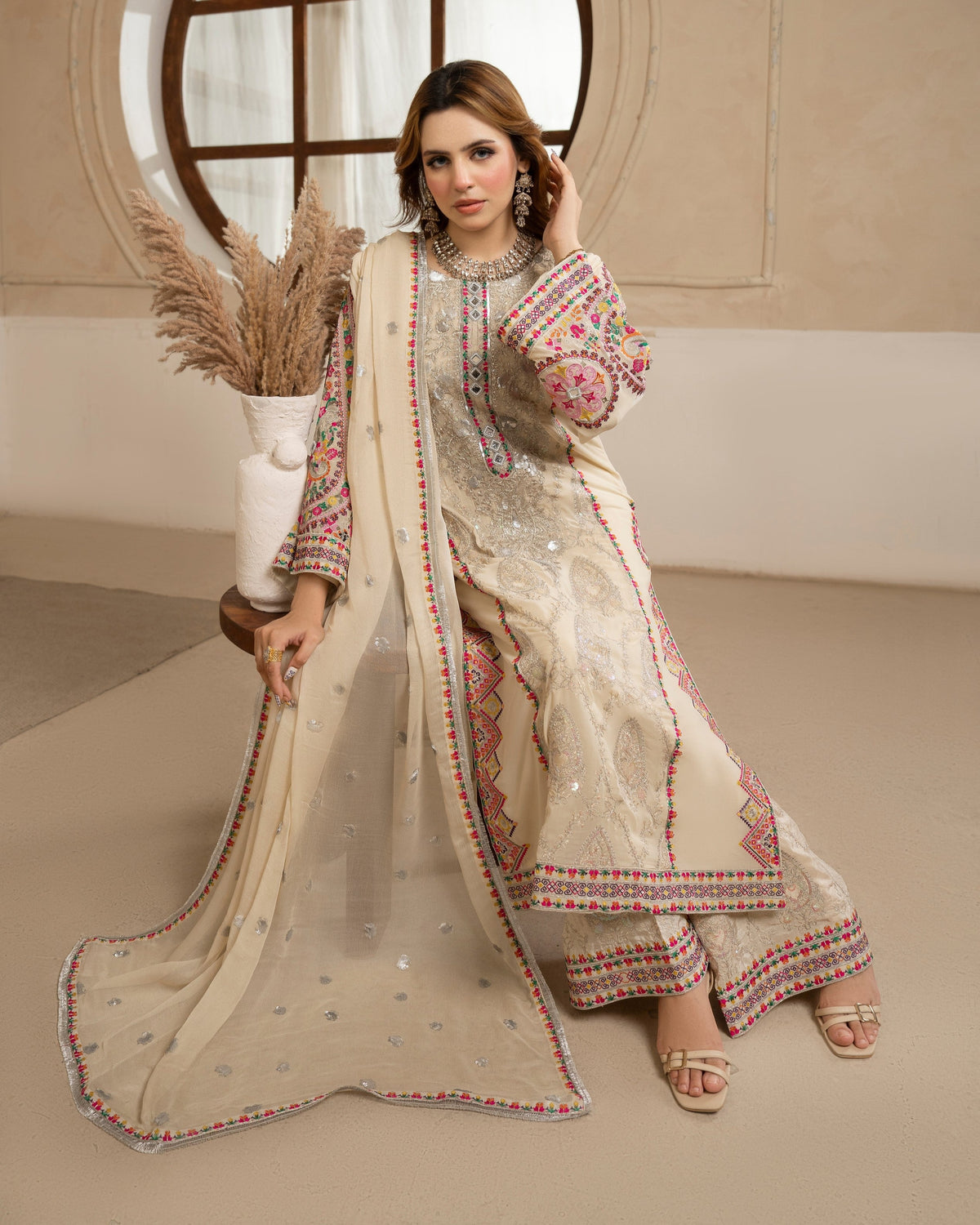 Ladies Champagne Cream Embroidered Georgette Salwar Kameez Online in KSA Riyadh Saudi Arabia Oman Bahrain Qatar