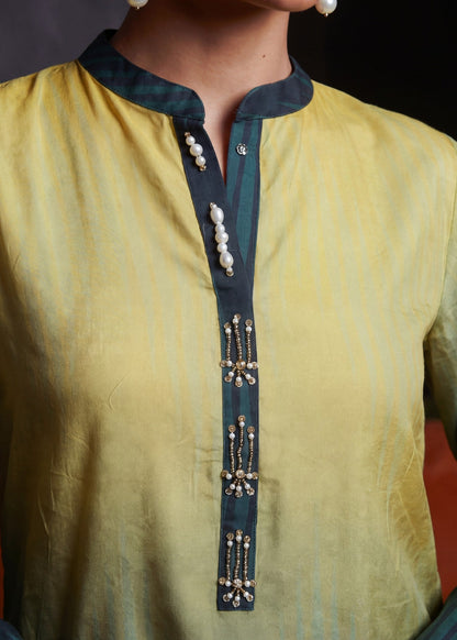 Ladies Embellished Lawn Salwar Kameez Online in KSA Riyadh Saudi Arabia Oman Bahrain Qatar