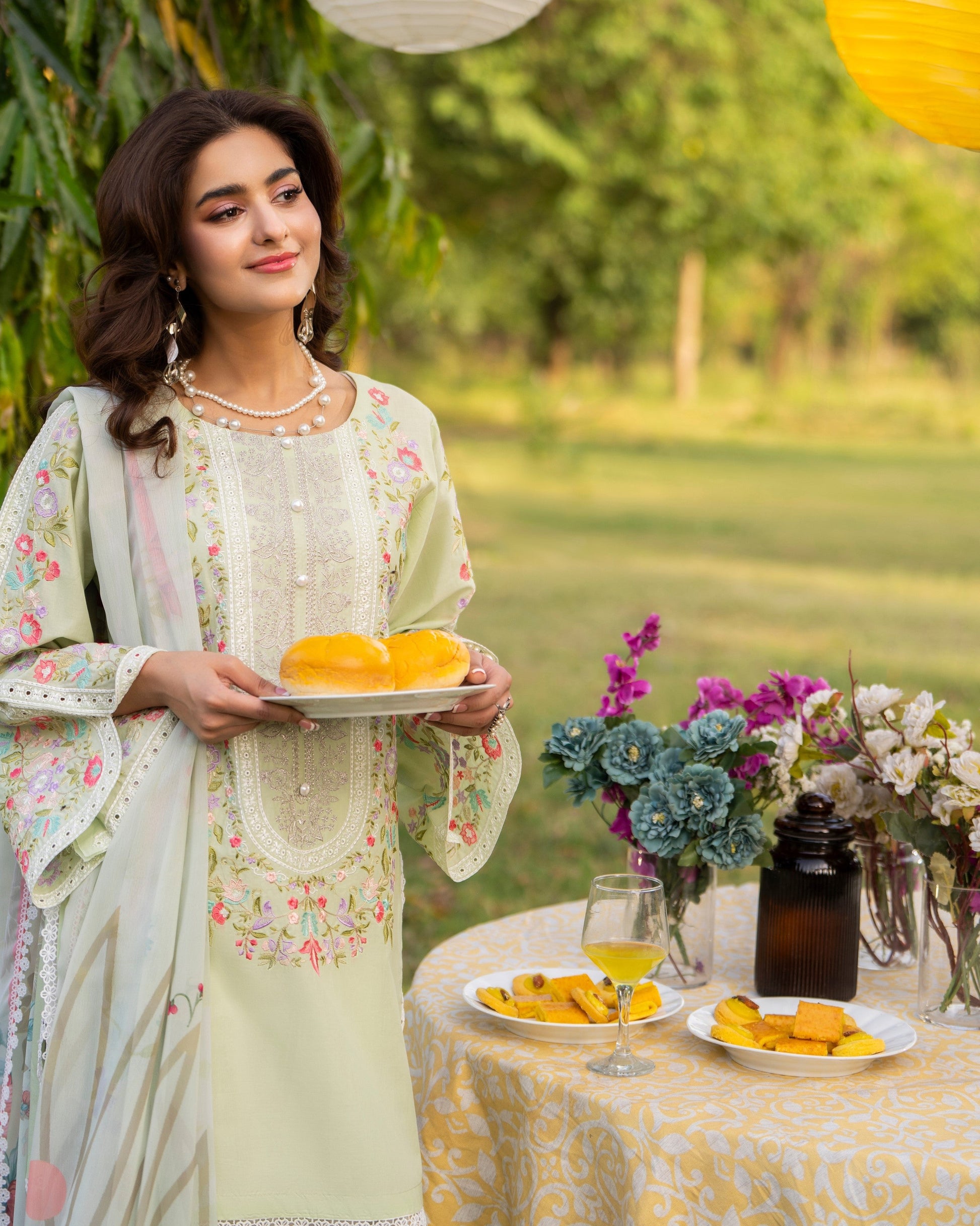 Ladies Embroidered Chiffon Shalwar Kameez Online in UK USA Canada