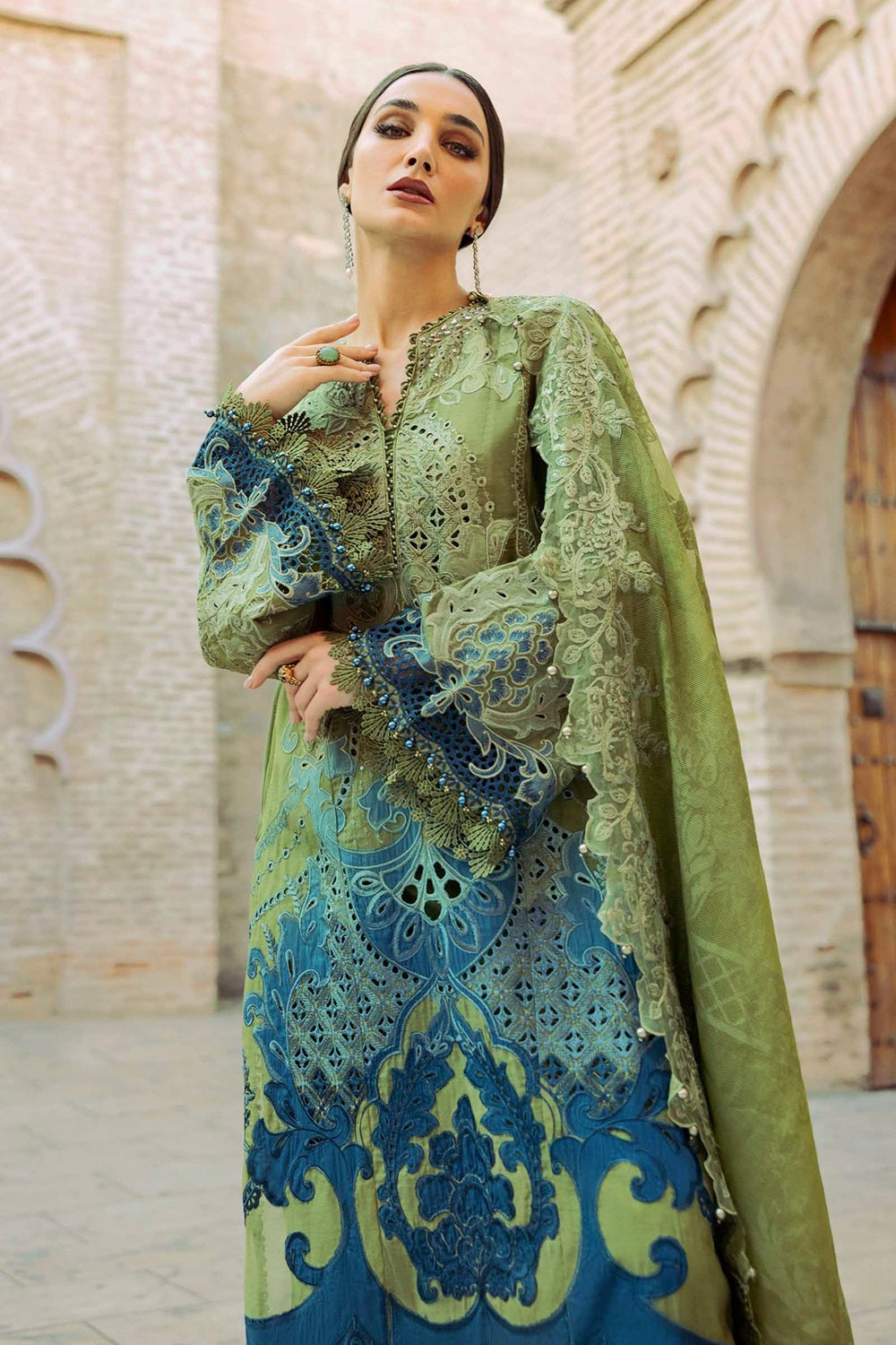 Ladies Embroidered Chikankari Salwar Kameez Online in UK USA Canada