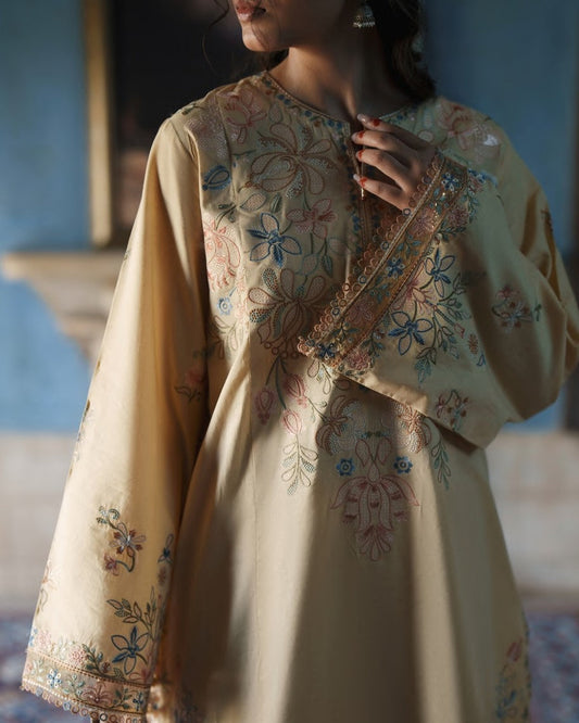 Ladies Embroidered Cotton Lawn Shalwar Kameez Online in UK USA Canada