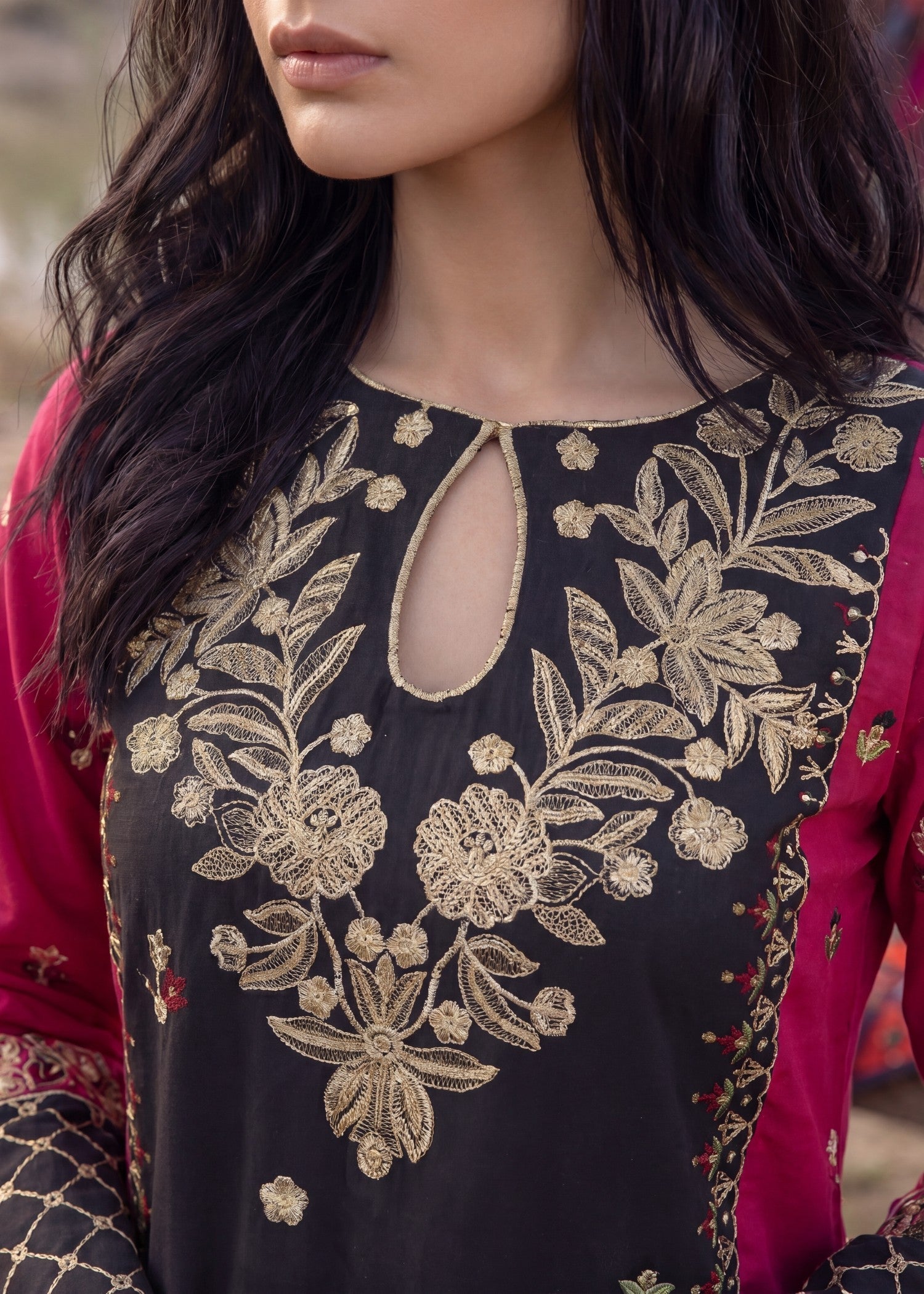 Ladies Embroidered Lawn Kurta Pajama Online in UK USA Canada