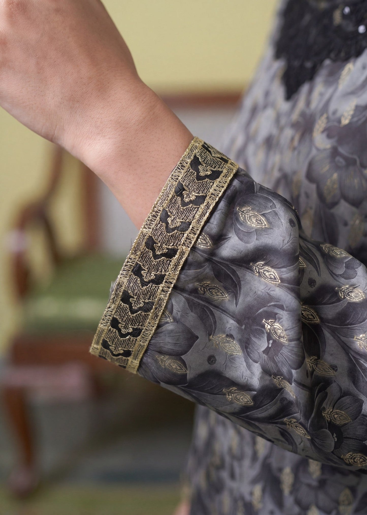 Ladies Embroidered Lawn Kurta with Palazzo Online in UK USA Canada