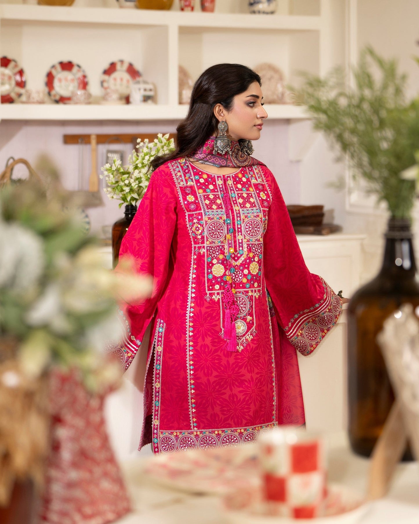 Ladies Embroidered Lawn Salwar Suit Online in UK USA Canada