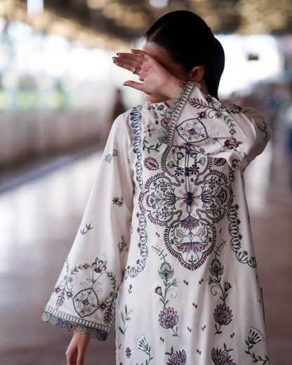 Ladies Embroidered Lawn Shalwar Kameez Online in UK USA Canada