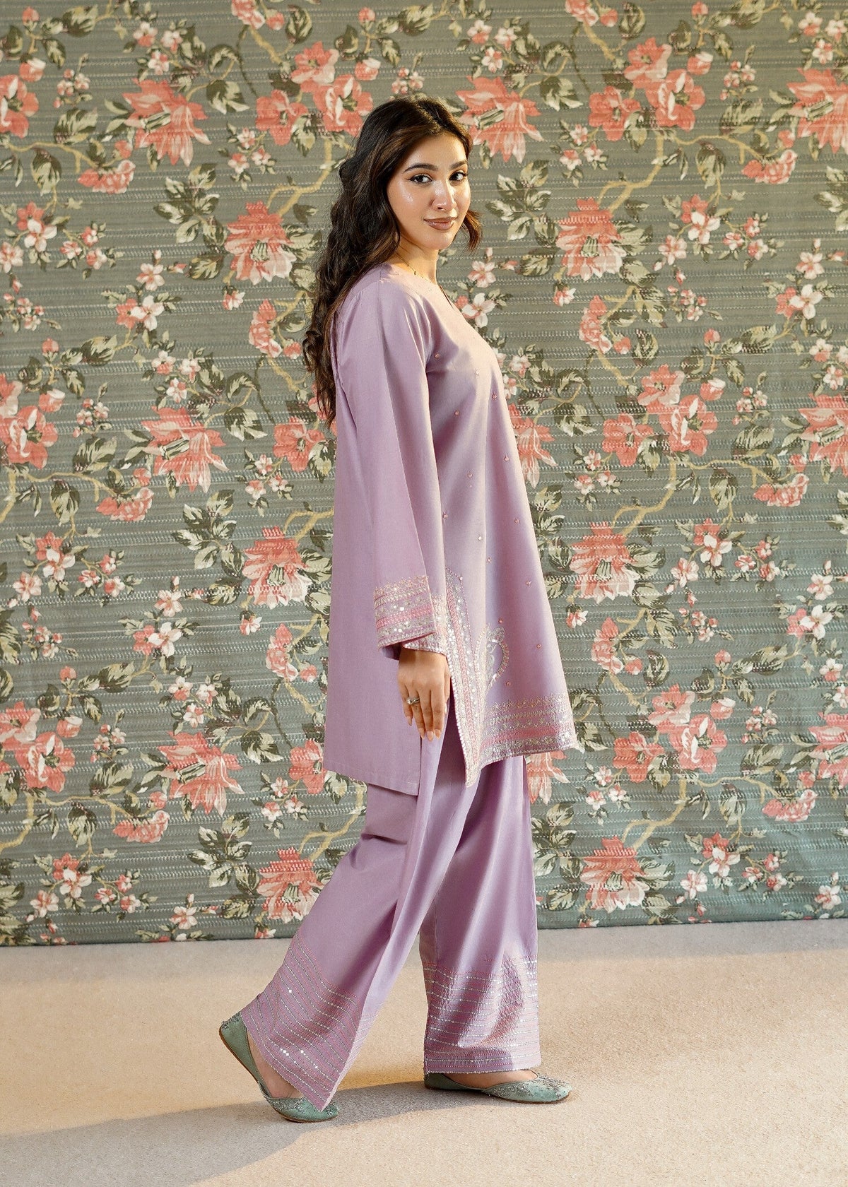 Ladies Embroidered Lilac Lawn Kurta Set Online in UK USA Canada