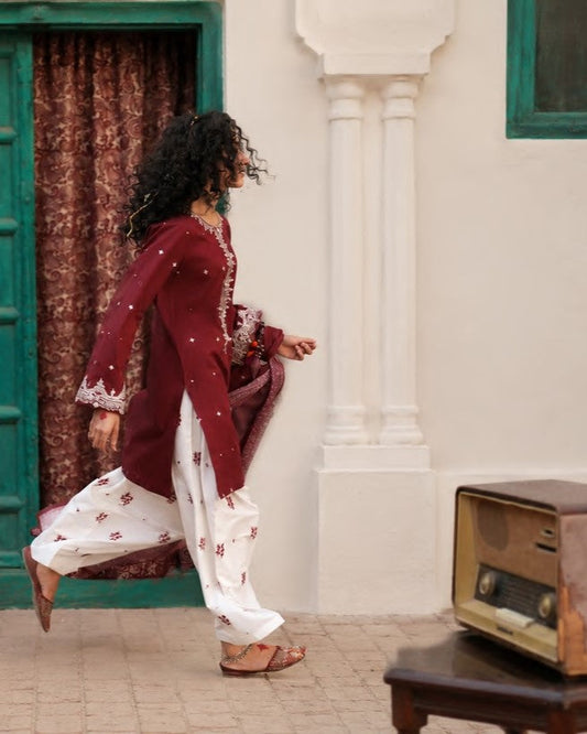 Ladies Embroidered Maroon Shalwar Kameez Online in UK USA Canada