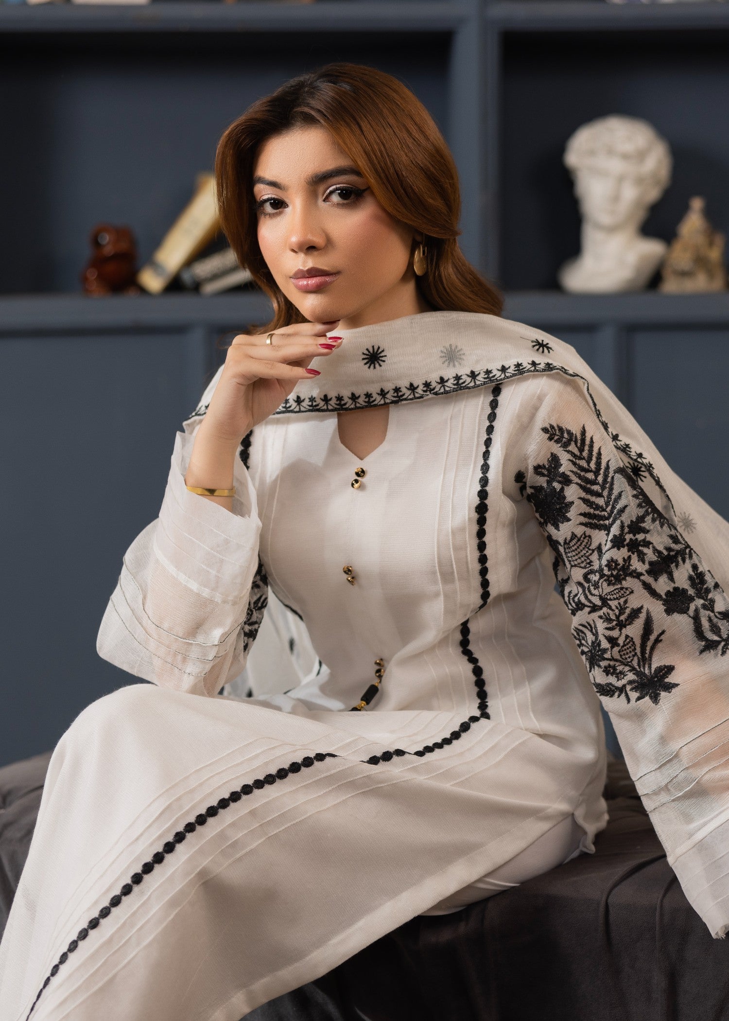 Ladies Embroidered Off-White Zari Net Kurta Set Online in UK USA Canada