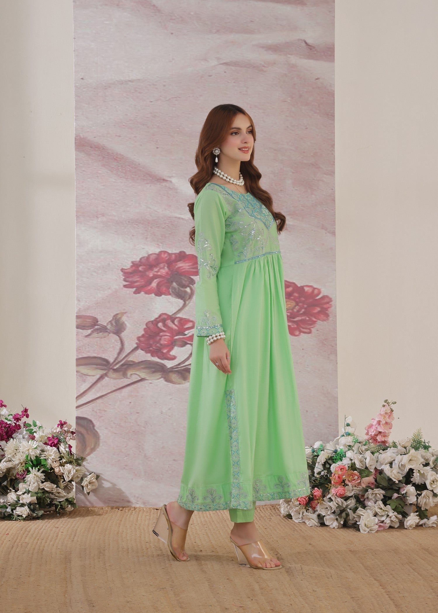 Ladies Embroidered Pastel Green Lawn Kaftan Set Online in UK USA Canada