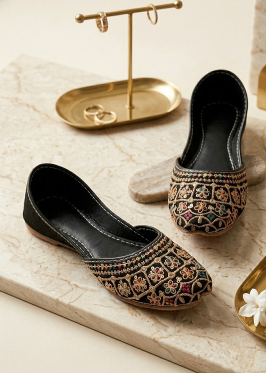 Ladies Embroidered Velvet Jutti Online in KSA Riyadh Saudi Arabia Oman Bahrain Qatar