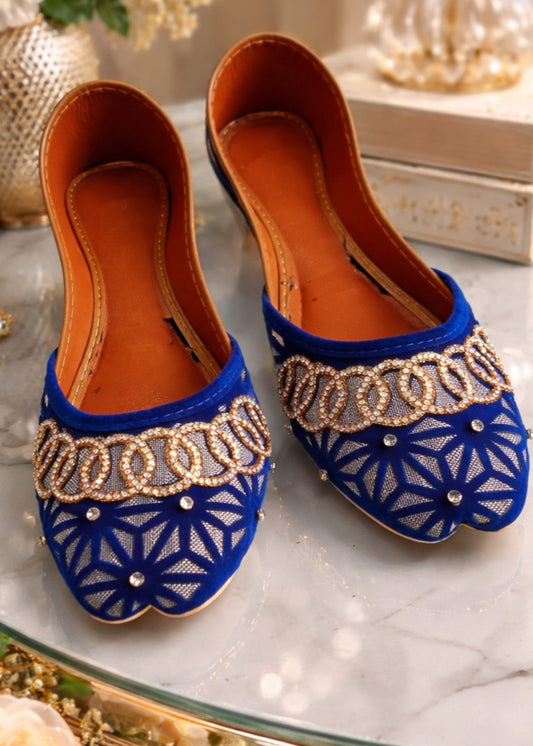 Ladies Embroidered Velvet Jutti Online in KSA Riyadh Saudi Arabia Oman Bahrain Qatar