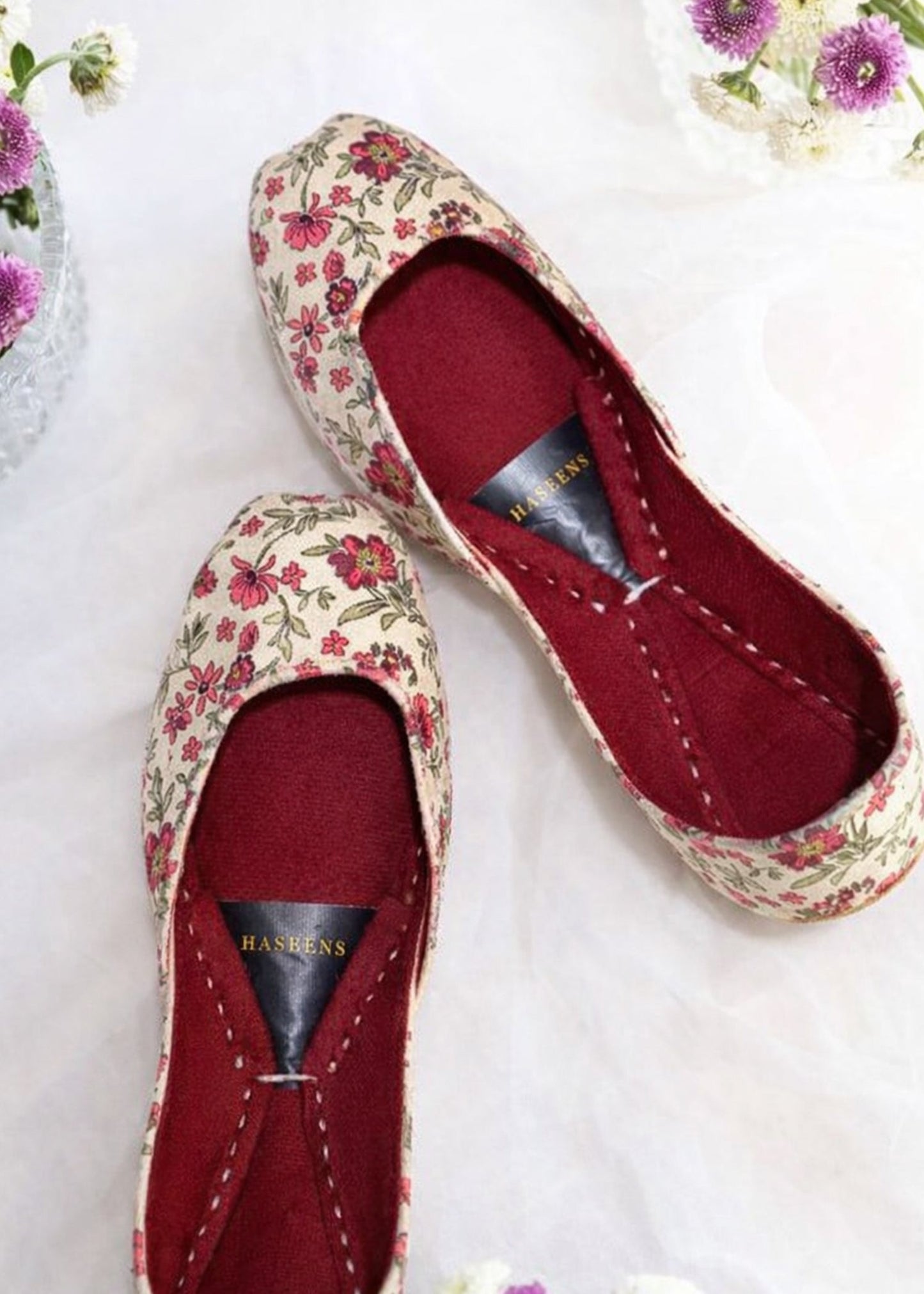 Ladies Embroidered Velvet Jutti Online in KSA Riyadh Saudi Arabia Oman Bahrain Qatar