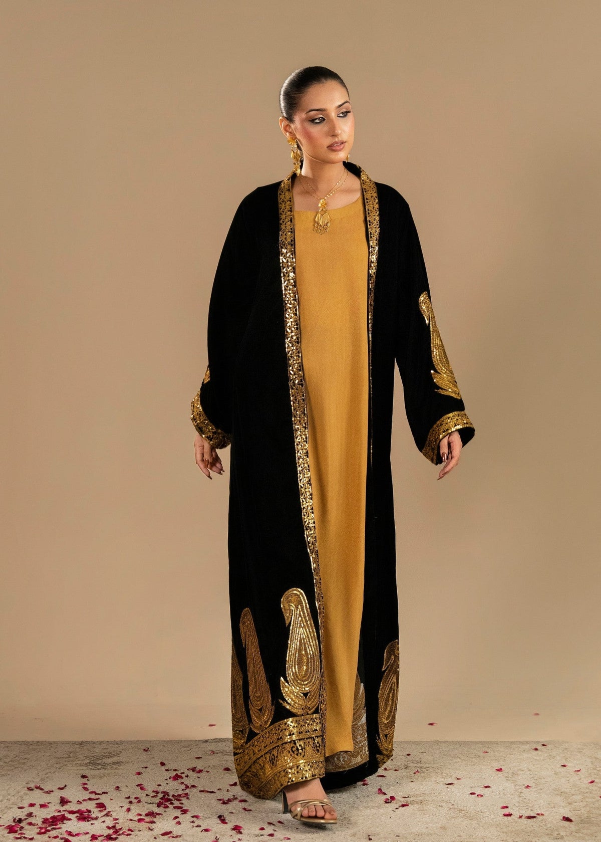Ladies Embroidered Velvet Shalwar Kameez Online in UK USA Canada