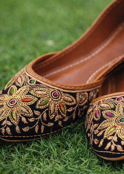 Ladies Ethnic Black Velvet Jutti Online in KSA Riyadh Saudi Arabia Oman Bahrain Qatar