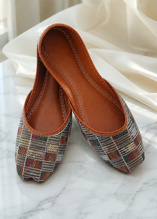 Ladies Ethnic Grey Khussa Shoes Online in KSA Riyadh Saudi Arabia Oman Bahrain Qatar