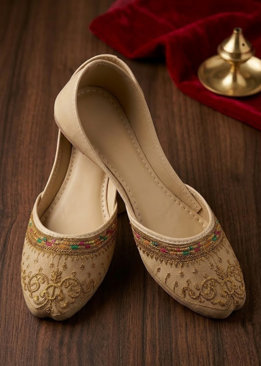 Ladies Ethnic Velvet Jutti Online in KSA Riyadh Saudi Arabia Oman Bahrain Qatar