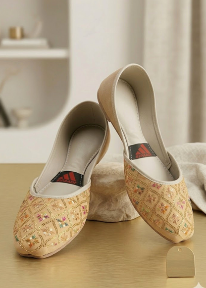Ladies Gold Sequined Jutti Online in KSA Riyadh Saudi Arabia Oman Bahrain Qatar