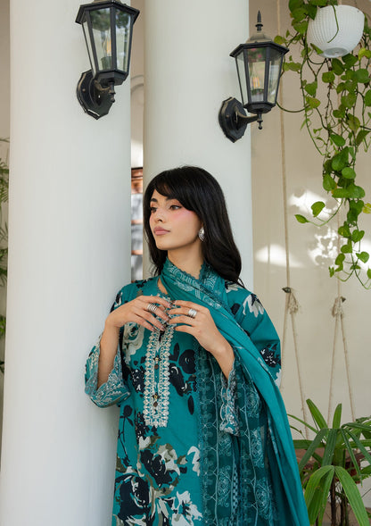 Ladies Green Embroidered Lawn Suit Online in UK USA Canada