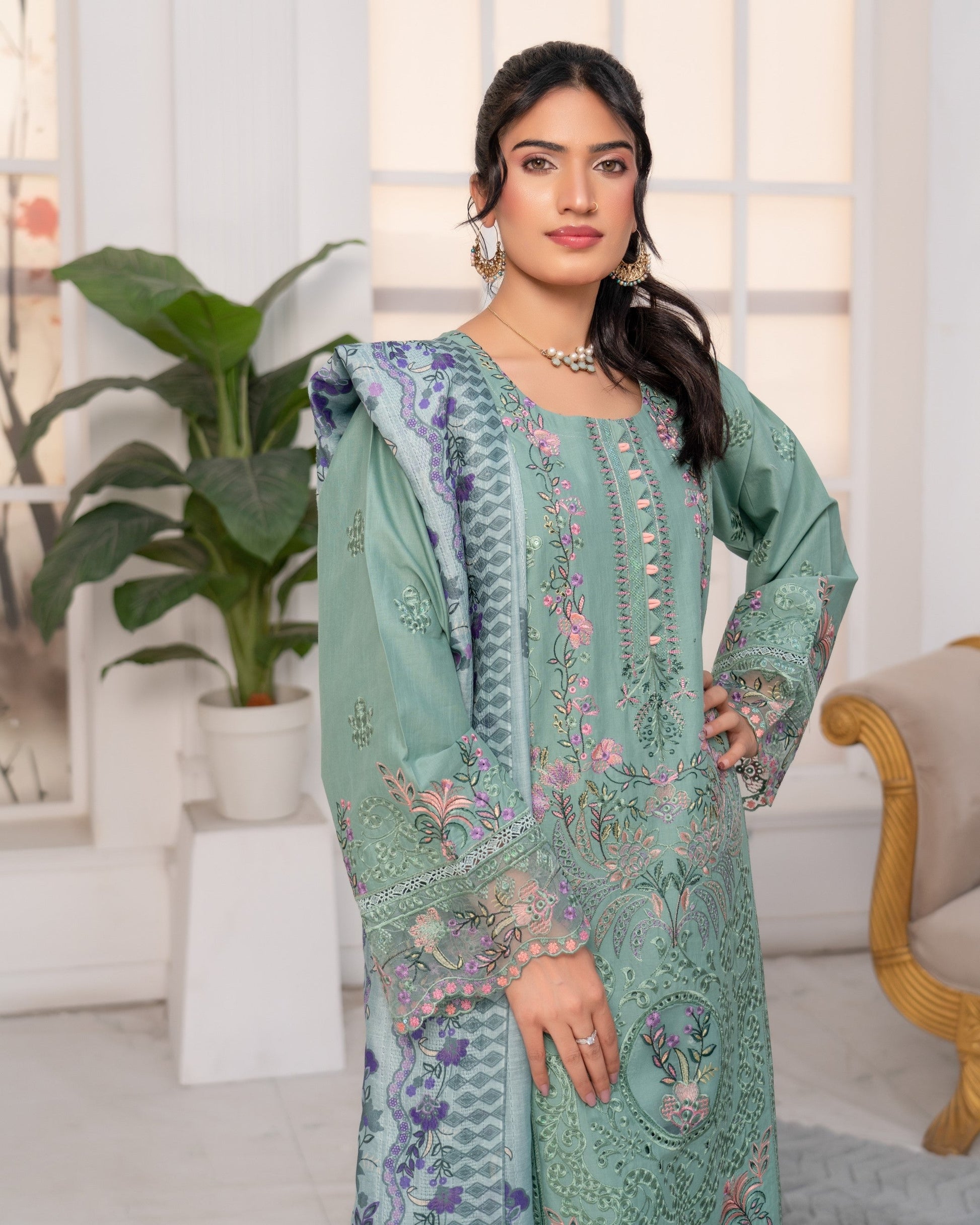 Ladies Green Embroidered Shalwar Kameez Online in UK USA Canada