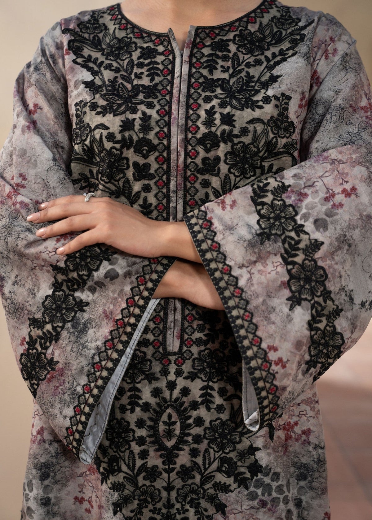 Ladies Grey Embroidered Shalwar Kameez 3 Piece Online in UK USA Canada