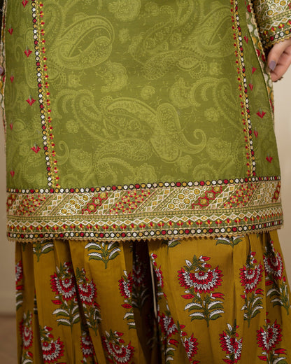 Ladies Lawn Embroidered Salwar Kameez Online in KSA Riyadh Saudi Arabia Oman Bahrain Qatar