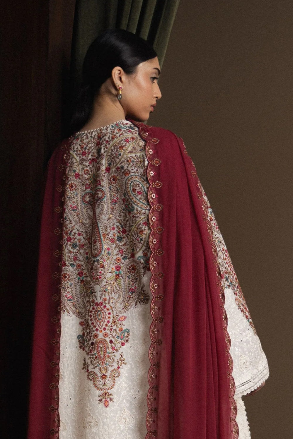 Ladies Luxury Embroidered Lawn Unstitched Dress Material Online in UK USA Canada