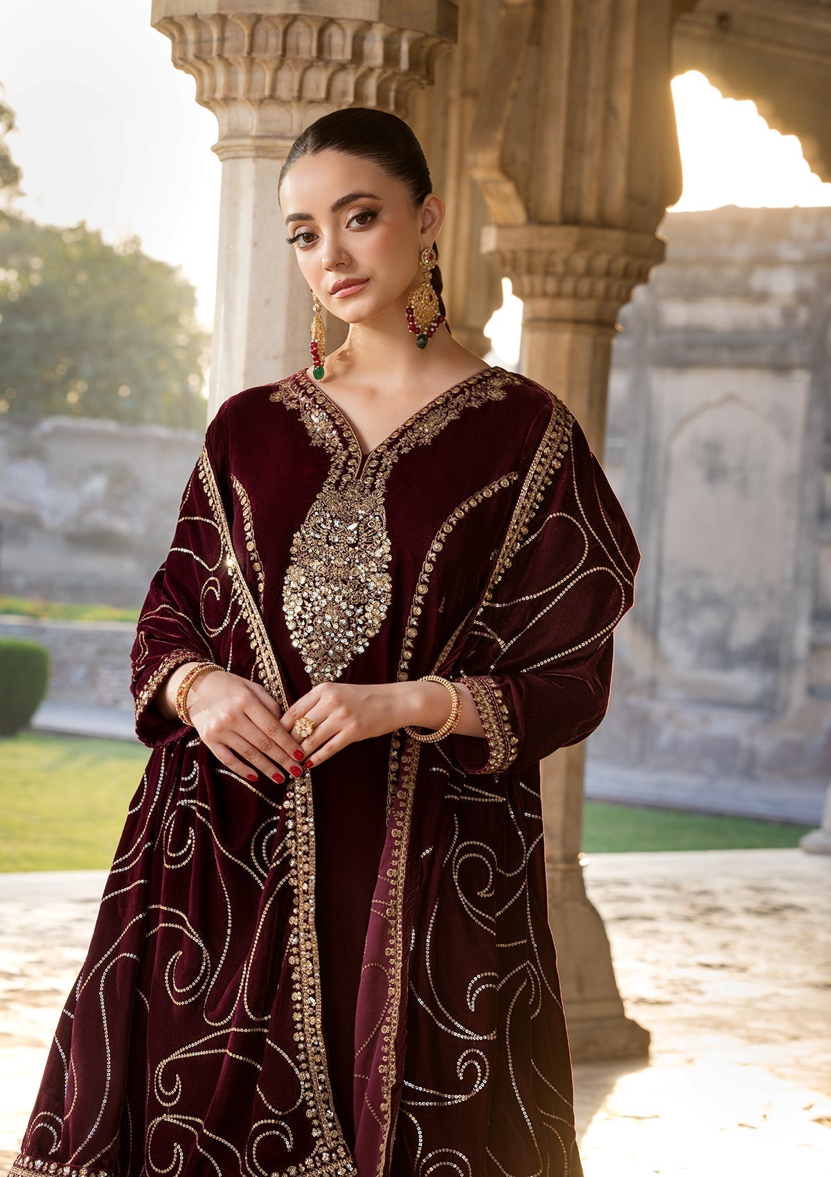 Ladies Maroon Embroidered Velvet Salwar Suit Online in KSA Riyadh Saudi Arabia Oman Bahrain Qatar